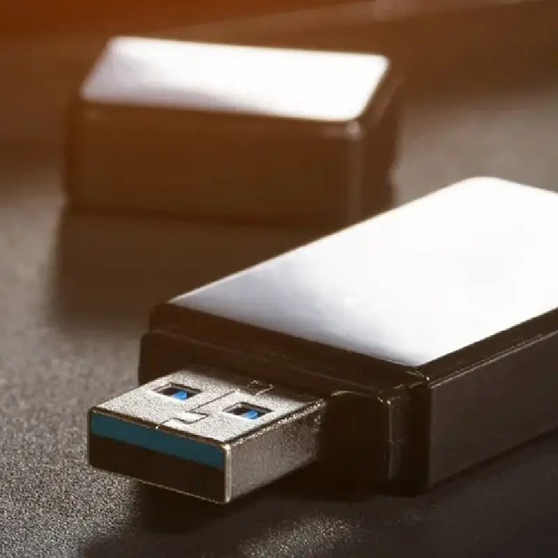 راهنمای کامل خرید پرسرعت ترین فلش های بازار در 2025