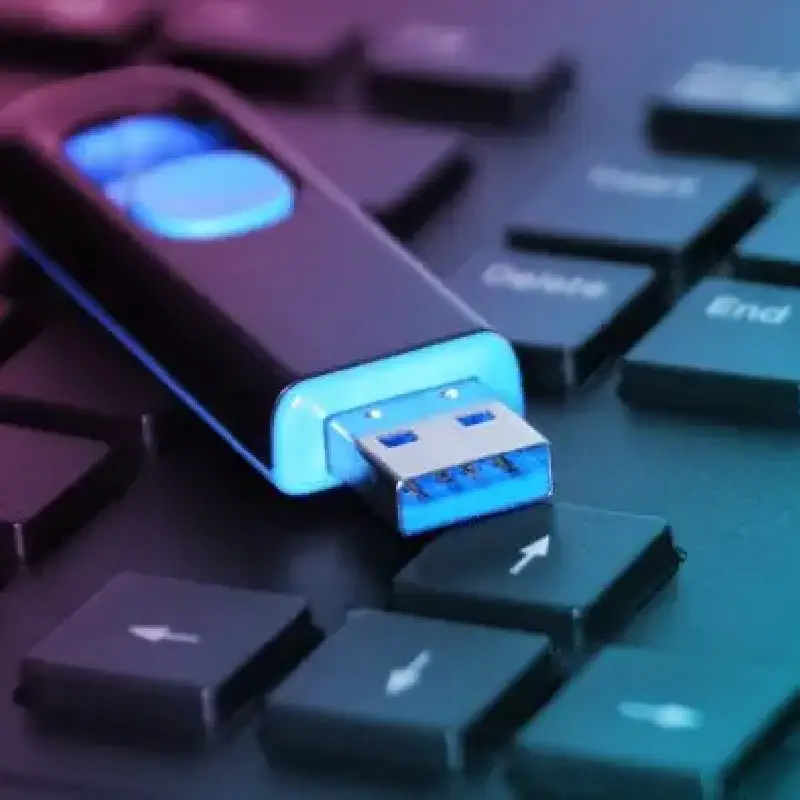 راهنمای کامل خرید پرسرعت ترین فلش های بازار در 2025